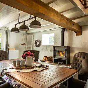 https://vakwerkloft.valkenburgaandegeul-hotels.com